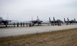 İsrail’e 12 savaş uçağı konuşlandırıldı