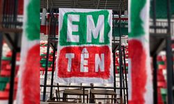 Amedspor-Sakarya maçında dikkat çeken pankart