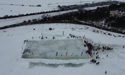 Çıldır Gölü'nde buz pateni