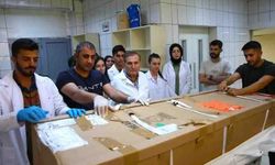 Diyarbakır'da doktor adayları, ABD'den getirilen kadavralarla mesleğe hazırlanıyor