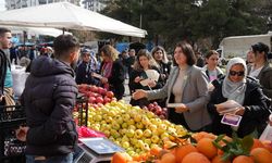 Diyarbakır’da esnaflara Kürtçe fiyat etiketi ve tabela dağıtıldı