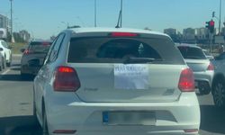 Diyarbakır'da kadın sürücünün gülümseten uyarı yazısı