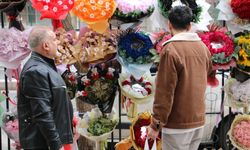 Diyarbakır’da ‘sevgililer günü’ tek gül, 100 TL'den başlıyor