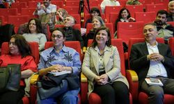 Eşbaşkan Bucak, Diyarbakır'daki anadil panelinde konuştu