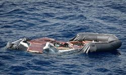 Bot alabora oldu: 53 kişi kayıp