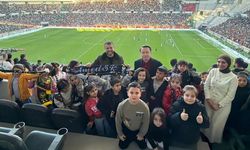 İlkokul öğrencilerinin Amedspor sevdası