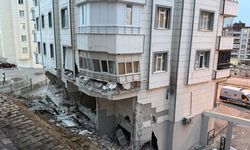İstinat duvarı yıkıldı, 5 katlı bina boşaltıldı
