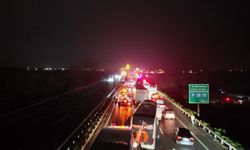Otoyolda zincirleme kaza: 4’ü ağır 13 yaralı