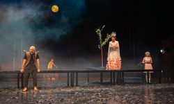 Kürtçeye uyarlanan Shakespeare’in oyunu izleyiciyi büyüledi