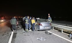 Mardin'de otomobil bariyere çarptı: 3 yaralı