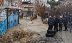 Silvan’da sağanak yağış sele neden oldu