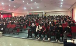 Şırnak'ta öğrenciler siber suçlara karşı bilgilendirildi