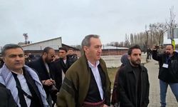Van Newroz’unda "üst araması" krizi