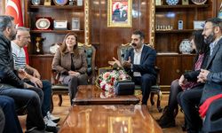 Diyarbakır’da Eşbaşkanlar, ‘Koma Agire Jiyan’ grubunu ağırladı