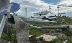 Diyarbakır'da öğrenci servisi kaza yaptı: 13'ü öğrenci 15 yaralı