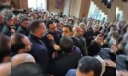 Ermenistan Başbakanı Paşinyan’a kilisede saldırı teşebbüsü