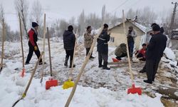 Hakkari’de ahır çöktü 5 hayvan telef oldu