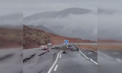 Hakkari’de yeni yapılan sınır yolu çökmeye başladı