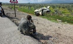 Hurdaya dönen araçtan burnu kanamadan çıktı