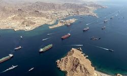 Hürmüz Boğazı'nda 2 bin gemi, 20 bin denizci mahsur kaldı
