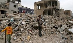 İran’da 230 çocuk yaşamını yitirdi