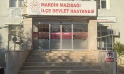 Seyir halindeki araçtan düşerek yaralandı