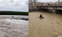 Mardin'de taşan derede sal keyfi