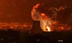 İran’da petrol depoları vuruldu: Zehirli yağmur uyarısı
