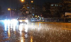 Şanlıurfa'da sağanak nedeniyle 4 ilçede eğitime ara verildi