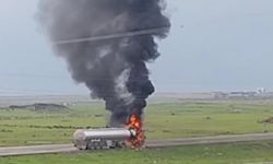 Seyir halindeki tır alev topuna döndü