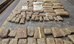 Sınır kapısında 45 kilo esrar ele geçirildi