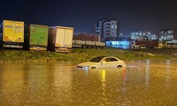 Şırnak’ta sağanak yağışta mahsur kalanları itfaiye kurtardı