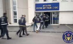 Sosyal medyada, 'silahlı fotoğraf' paylaşanlara gözaltı