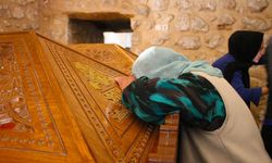 'Artık dua etmek de parayla'