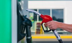 Akaryakıtta tarihin en büyük indirimi