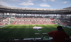 Diyarbakır’da tribünler tıklım tıklım! Amedspor’a büyük destek