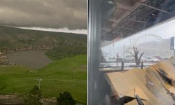 Batman’da sel: AVM girişinde tavan çöktü