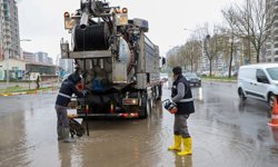 DİSKİ Diyarbakır kent genelinde yağışlara karşı altyapıya müdahale etti