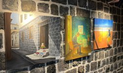 Diyarbakır’da ‘Sur’un Gece Kuşları’ sergisi sanatseverlerle buluştu