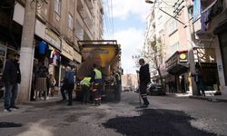 Diyarbakır’da tahrip olan yolları onarılıyor