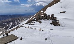 Dünya mirası Nemrut sezonun ilk ziyaretçilerini ağırladı