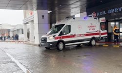 Elazığ’da inşaat iskelesi çöktü: 4 işçi yaralandı