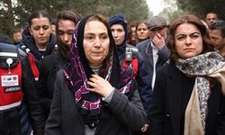 Tutsak Figen Yüksekdağ ağabeyinin cenazesine katıldı