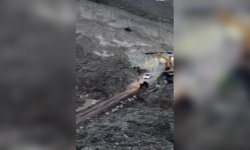 Hakkari-Van yolunda ulaşım alternatif yoldan sağlanmaya başladı