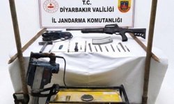 Diyarbakır’da kaçak kazı yapan 5 kişi yakalandı