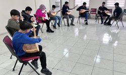 Kayapınar Belediyesinin ücretsiz sanat kursları için başvurular başladı