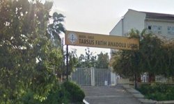 Tarsus'ta okula silahla gelen öğrenciye müdahale