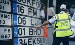 Milyonlarca sürücüyü ilgilendiren plaka kararı!