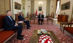 Meclis Başkanı ile görüşen Özel’den açıklama