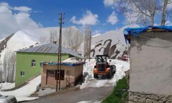 Şırnak'ta Nisan ayında karla mücadele